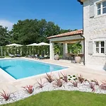 Vila Beautiful Elena With Pool In *