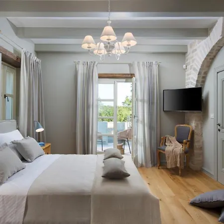 Villa Beautiful Elena With Pool In Kanfanar
